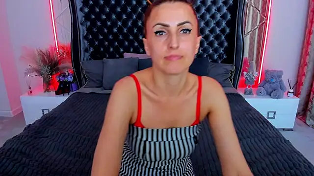 Rebecca_Diamond's Live XXX Chat