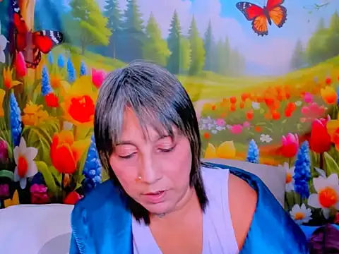 indianroxy Adlı Modelin Canlı XXX Sohbeti