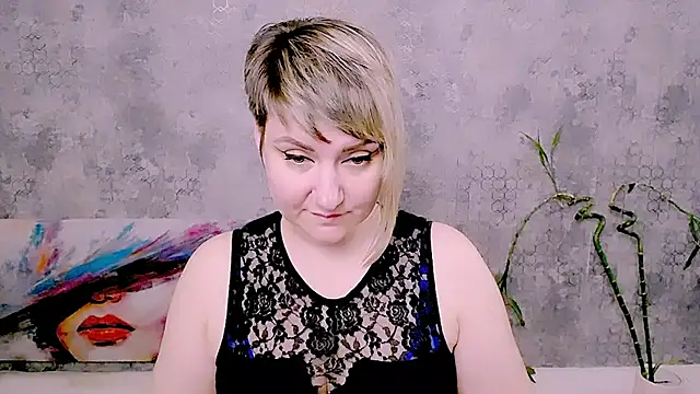 Djullia Live XXX Chat