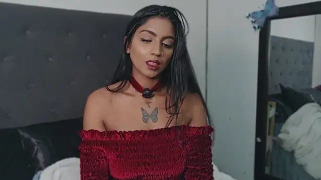Delilah_Blazee élő XXX-chatje