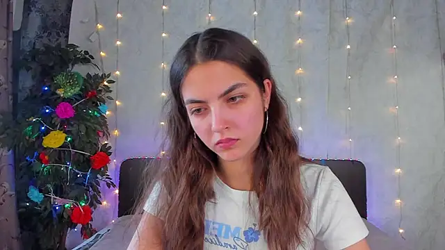 Milana_Crystal_ Chat XXX live