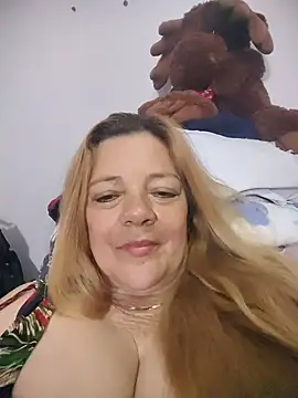 karlaanqui1 XXX чат на живо