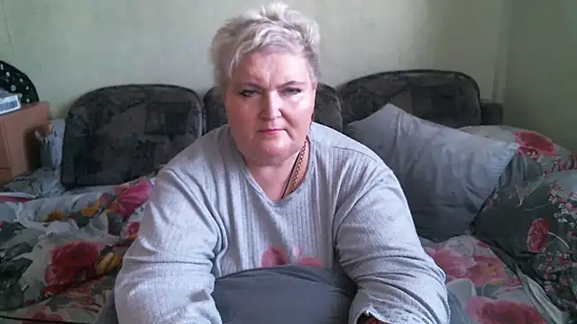 Lana555 Show in webcam
