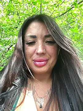 RuslanaXX webcam show