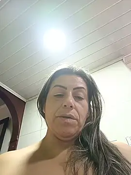 maynor_1998's Live XXX Chat