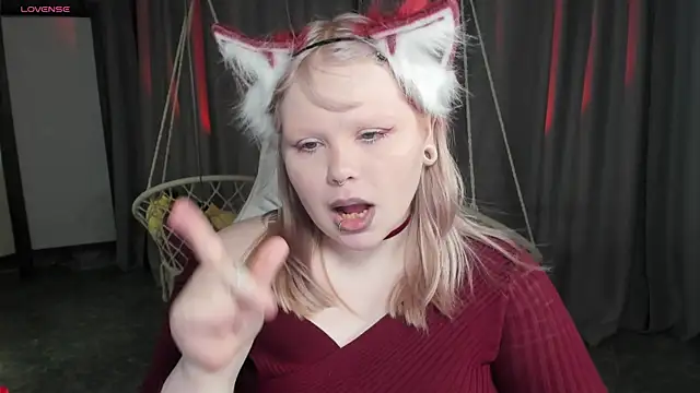LottieReed – Naživo XXX chat