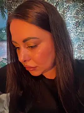 XXX chat uživo modela DaisyStreet