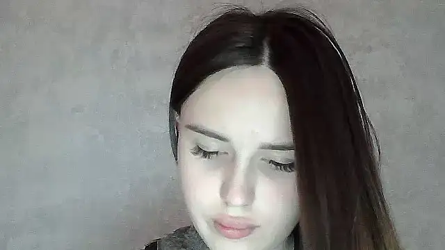 Chatroom XXX en direct de SweetLoraa