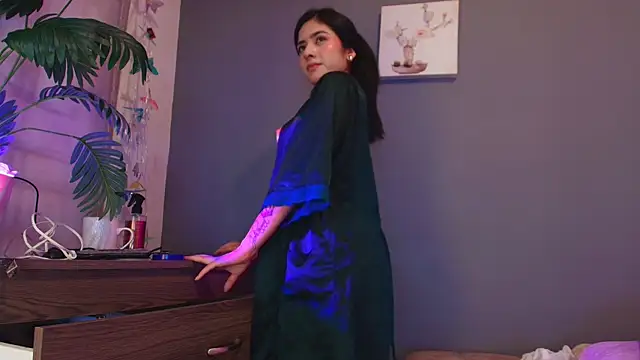 adara_johnson__ 在線直播表演