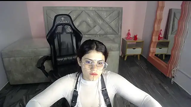 Scarlett_jhonson_ch 在線直播表演