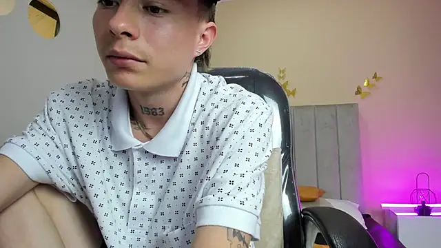Nascary_Fox Adlı Modelin Canlı XXX Sohbeti