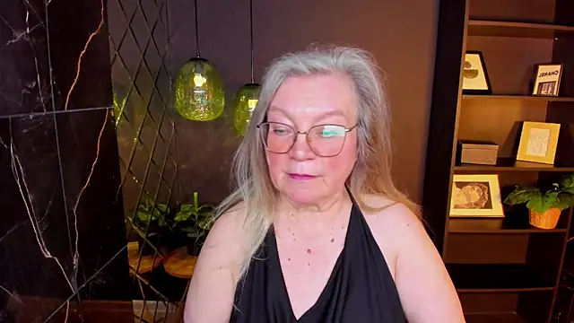 NataliMellow – Kamerová šou