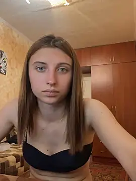 Show modela MilaShka29 na web-kameri