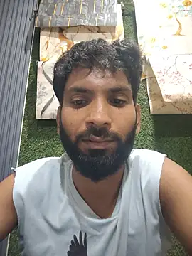 Akki-101 在線直播表演