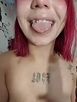Chat +18 de Kitty_Melodi ao vivo