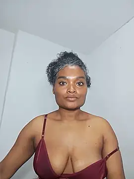 gianna_smith Adlı Modelin Canlı XXX Sohbeti