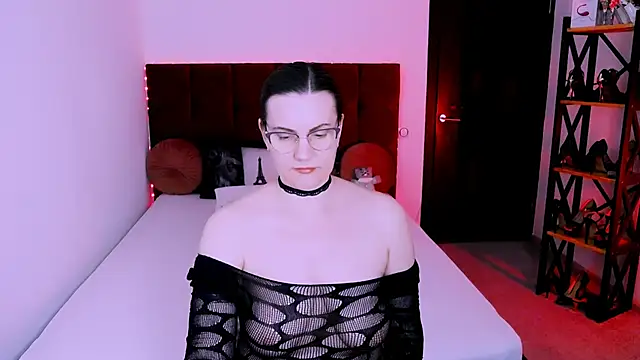 دردشة EvelynPorshe الجنسية المباشرة