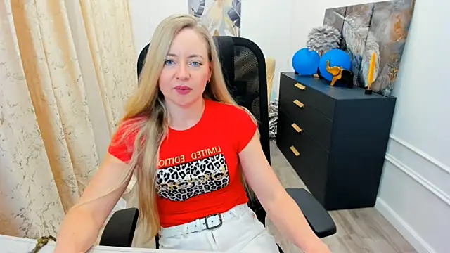 Czat XXX na żywo – CharlotteKerti
