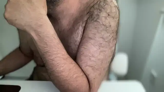 Živý XXX chat EnolicDenture