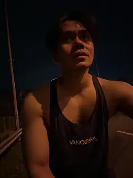Chat +18 de dang_U_Guys_R_poor ao vivo