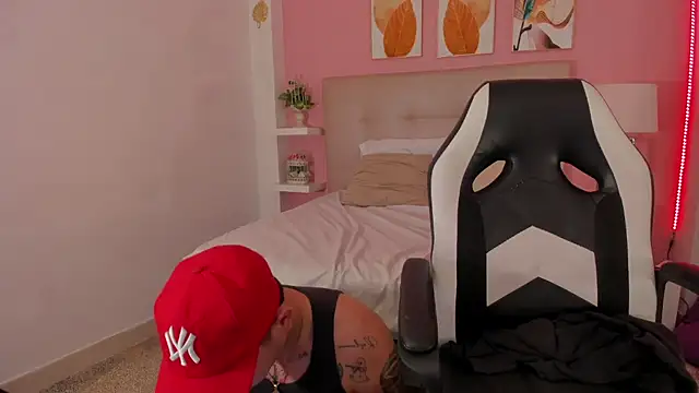 Alejo-and-Thiagon Live XXX chat