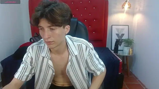 Marcoviolet live XXX chat