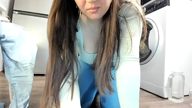Mia_Marrone Obrolan Langsung XXX
