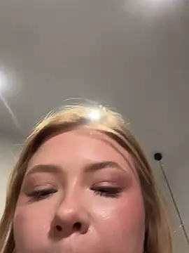 _Leya_'s Live XXX Chat