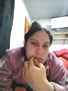 Онлайн чат XXX esmeralda_jadees