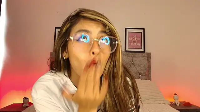 Živá chatovací místnost HannySexyy