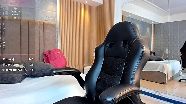 Živá chatovací místnost kimbrownn