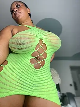 EliteSoraya live XXX chat
