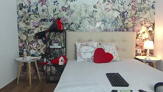 Chatroom XXX en direct de RoseDiamond06