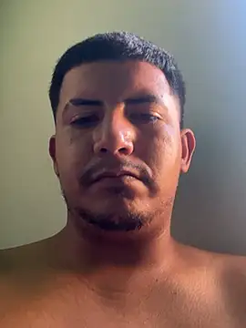 Alcantar01 Show in webcam