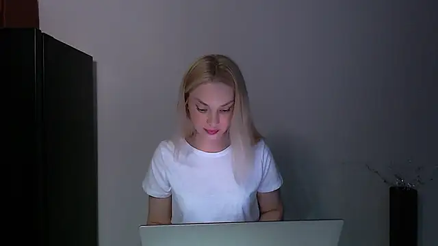 Živý XXX chat Lia_noo_regrets