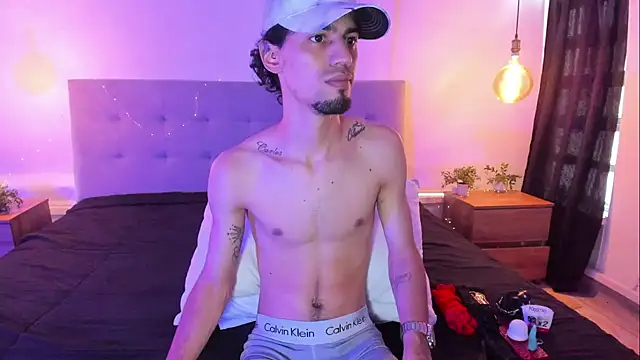 Вебкам-шоу MichaelEvanss_