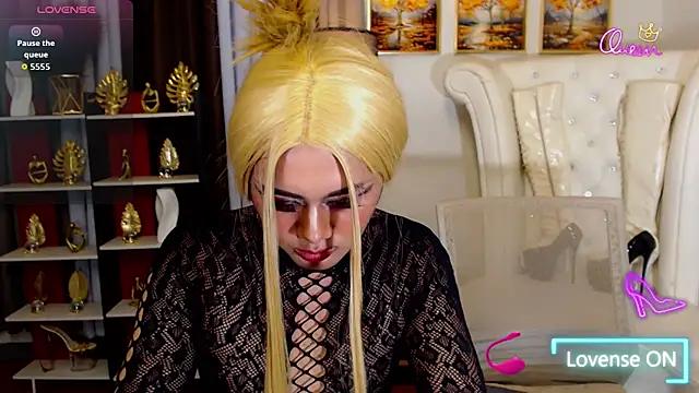 FuckingDollz: онлайн-секс-чат