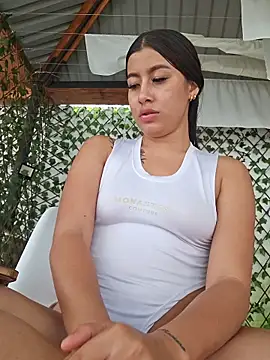 Luisa_Madrid live XXX chat