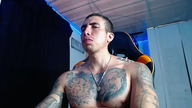 צ'אט XXX בשידור חי של Adam_Hudsond