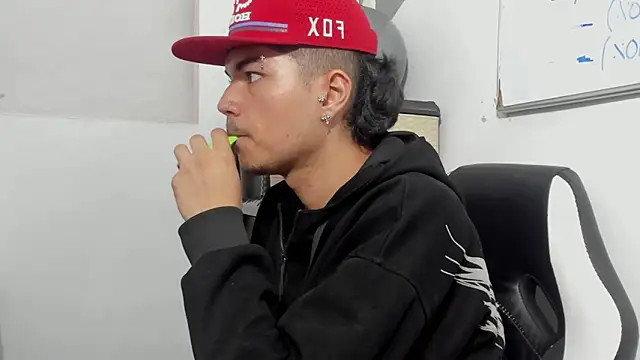 Živý XXX chat Briian__