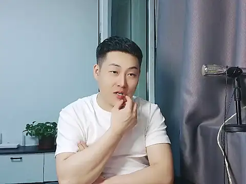 Llpl322 即時 XXX 聊天