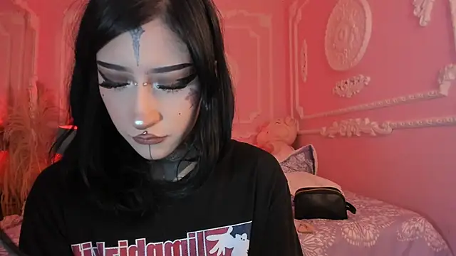Kat_VonDe Show Webcam