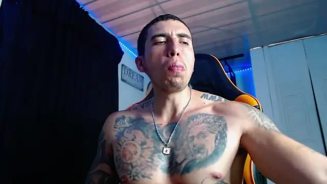 XXX chat uživo modela Adam_Hudsond
