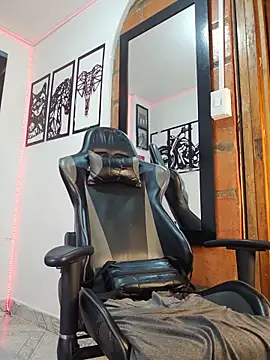 MIKE_KILIANjs 라이브 XXX 채팅