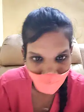 Shreya-telugupilla's Live XXX Chat