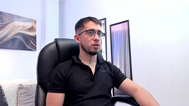 Tommas_Jhonson live XXX chat