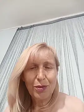 TrinaAdair live XXX chat