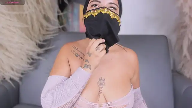 alanna_sahir – Naživo XXX chat