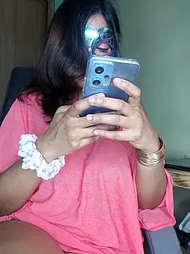 Chat XXX ao vivo de Queenniaa