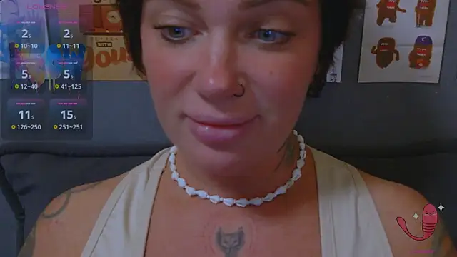 Živá chatovací místnost EllieOz